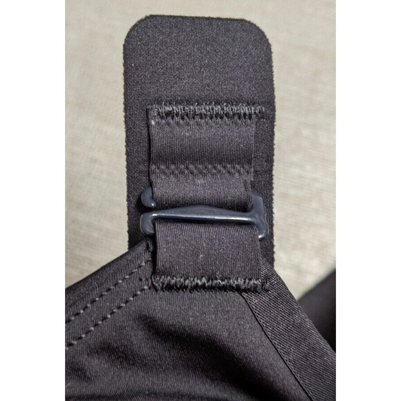 Women's LULULEMON Swift Speed Black Adjustable Strap High Support Bra 32D - Picture 6 of 13